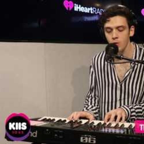 Lauv Sings The Sound Effects In His Song ‘I Like Me Better'