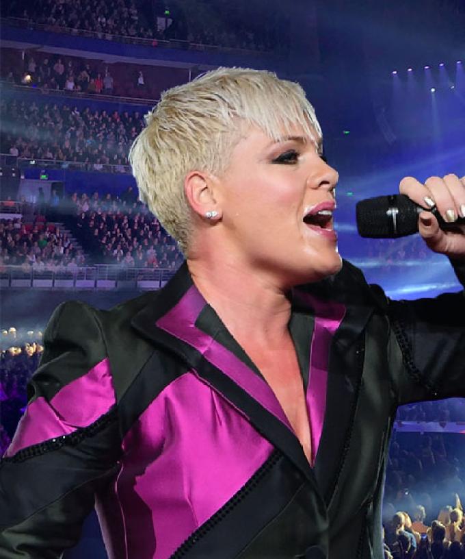 p nk gives show stopping performance sydney after illness p nk gives show stopping performance sydney after illness
