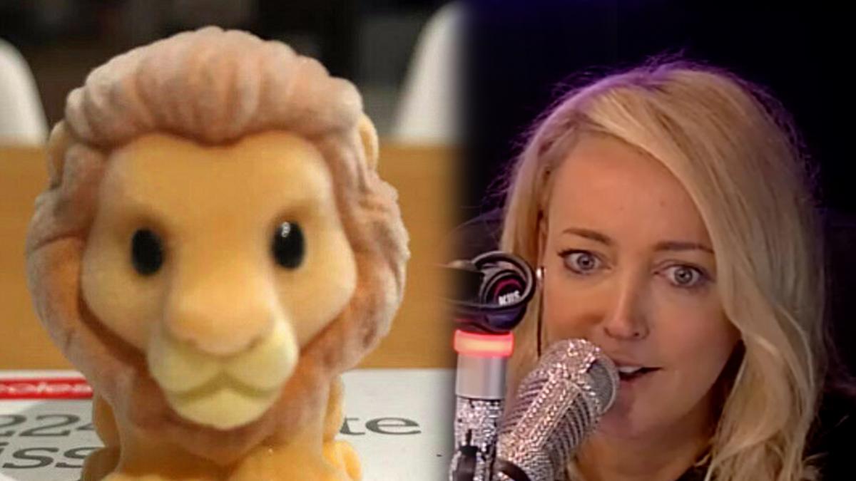 captain marvel ooshie