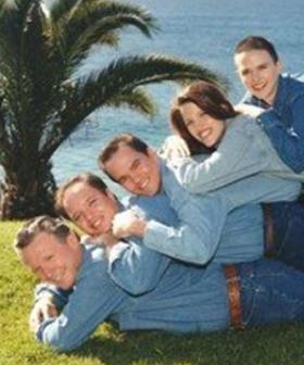 http://awkwardfamilyphotos.com