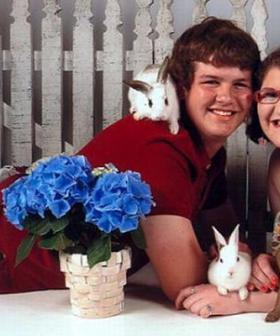 http://awkwardfamilyphotos.com