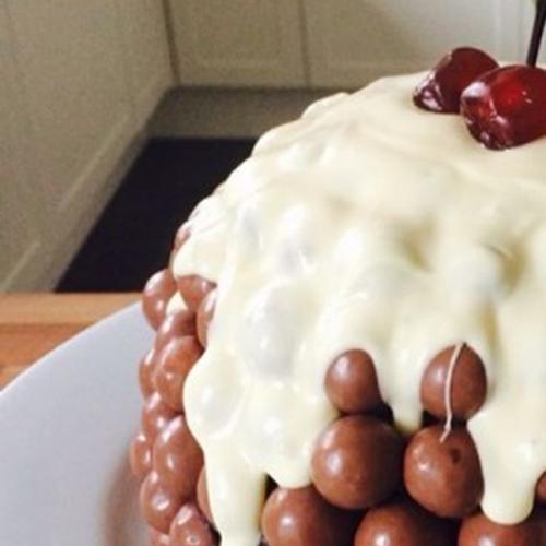 This Malted Milk Ball Cake Is A Christmas Dream Come True