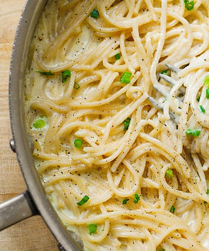 The Internet Has Gone Crazy For This Simple Spaghetti Recipe