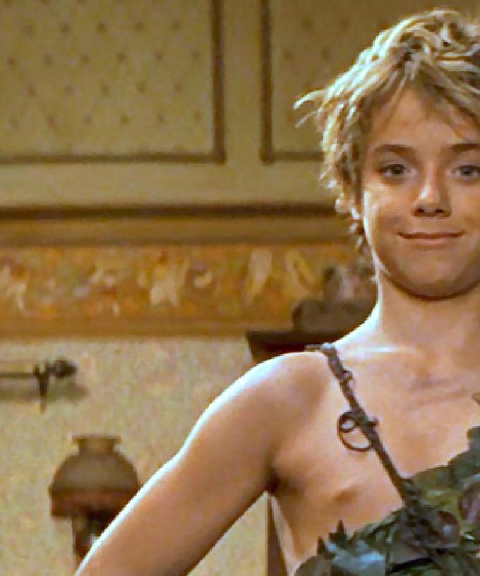 Get Wallpaper The Actor Who Played Peter Pan Is All Grown Up And Hot For Android