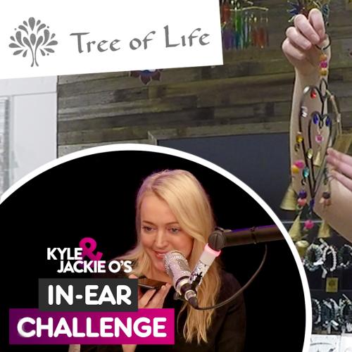 Tree of Life prank – ‘Awkward Ash’ has to say EVERYTHING Jackie says in her ear! 😂👂