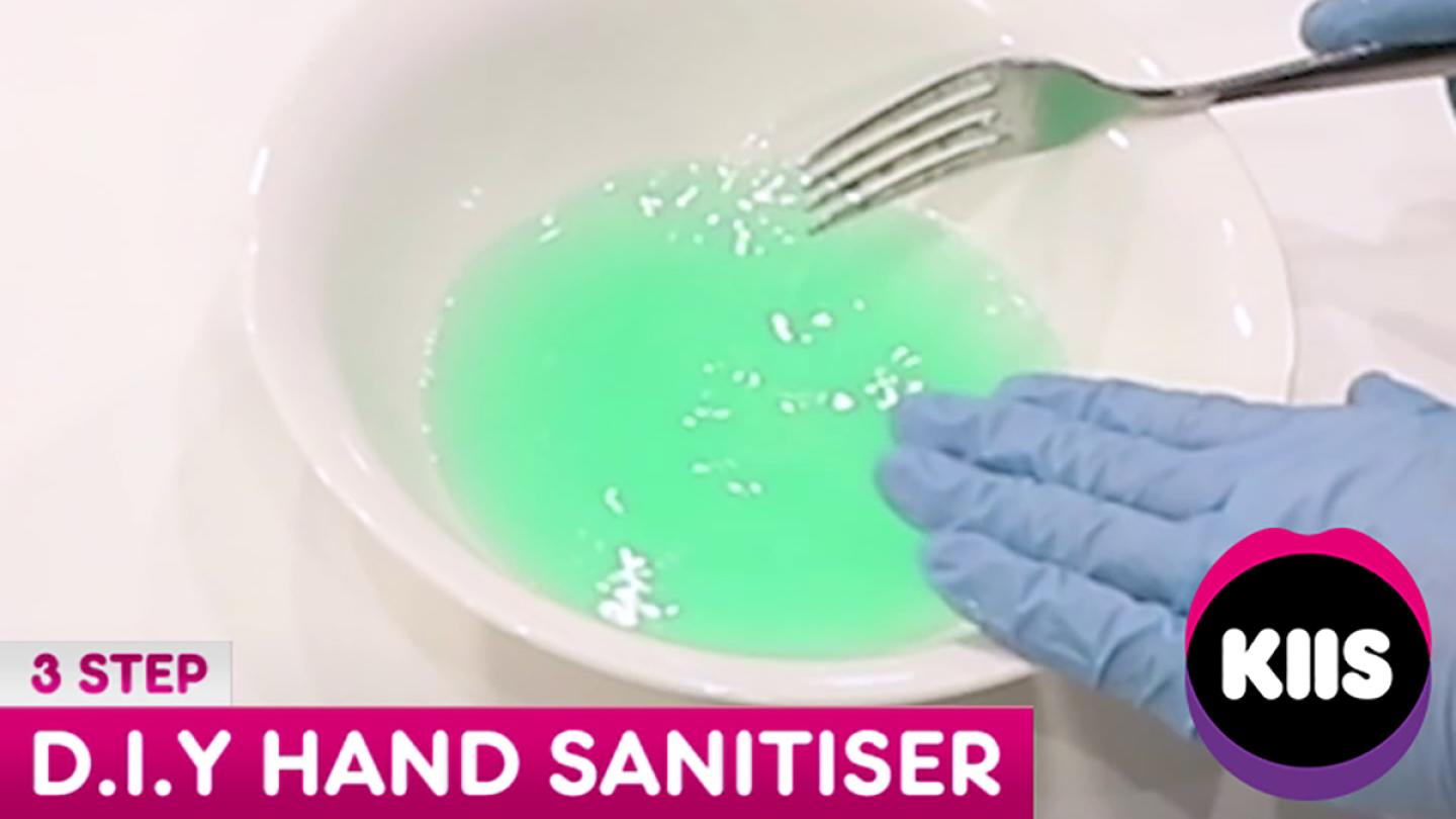 D.I.Y hand sanitiser in 3 steps 💦