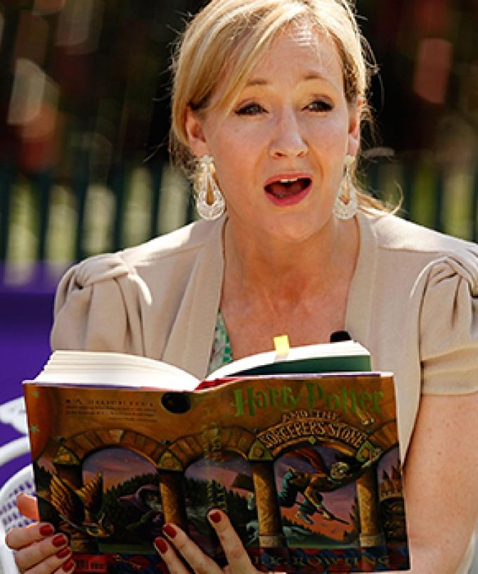 JK Rowling Publishes New Story Online to Fans Delight