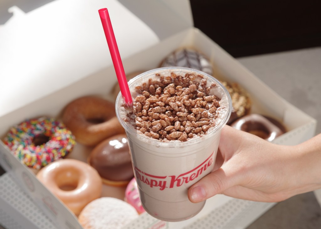 Krispy Kremes Collabing With Kelloggs To Release Froot Loops Coco Krispy Kremes Collabing With Kelloggs To Release Froot Loops Coco