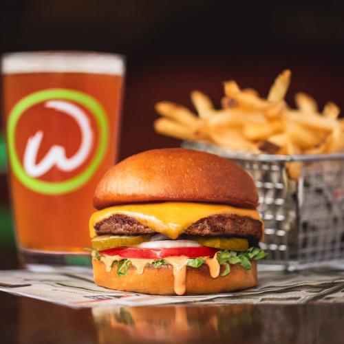 Mark Wahlberg Is Opening His Burger Chain 'Wahlburgers' In Sydney In Coming Months!
