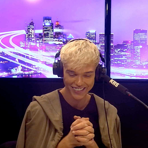 Jack Vidgen Recreates AWKWARD Moment He Came Out To His Girlfriend Of 2 Years
