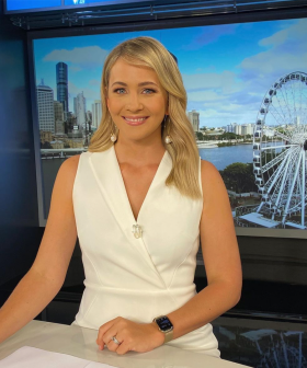 7News Presenter Has A 'Gold Dress' Moment After Posting Confusing Outfit Online