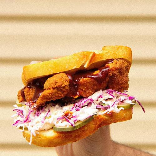 Huxtaburger Is Doing 2-For-1 Fried Chicken Sandwiches This Week!