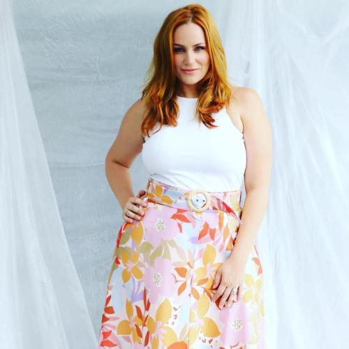 Jules Robinson Shames Online Trolls Calling Her 'Fat'