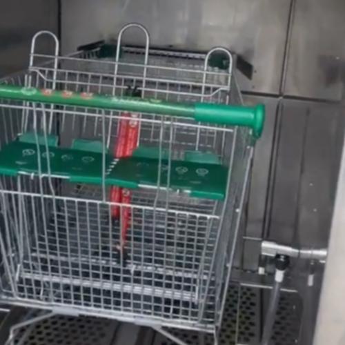Woolworths Are Rolling Out A New Feature For Your Shopping Trolley & It's A Gamechanger