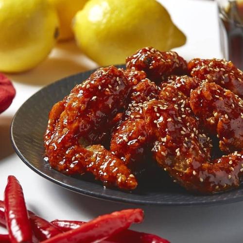 Where To Get $1 Chicken Wings & $3 Beers At NeNe Chicken