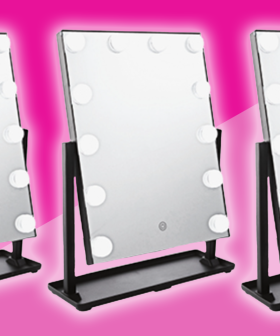 The Hollywood Makeup Mirror Of Your Dreams!