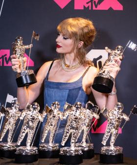 Taylor Swift Breaks Records At This Years MTV VMAs!
