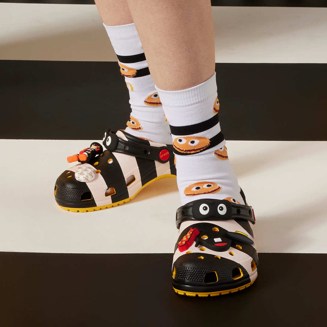 Hamburger crocs discount